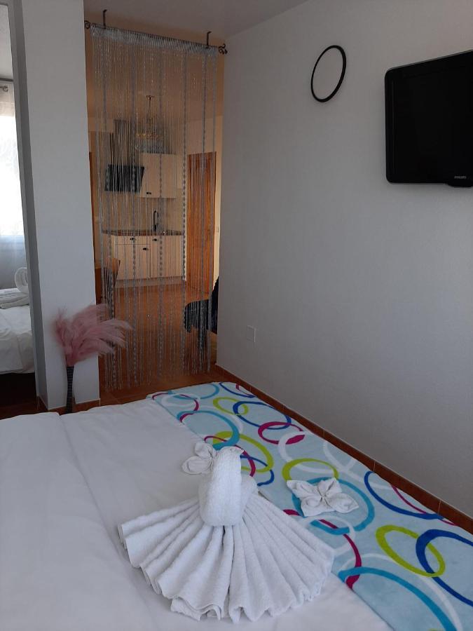 Habitacion Avilena Tropical En Aguadulce อัลเมรีอา ภายนอก รูปภาพ