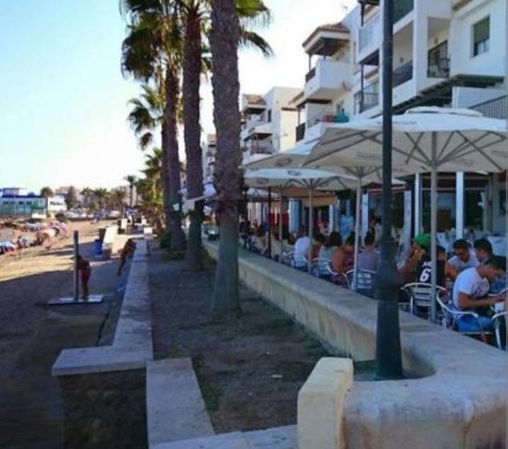 Habitacion Avilena Tropical En Aguadulce อัลเมรีอา ภายนอก รูปภาพ