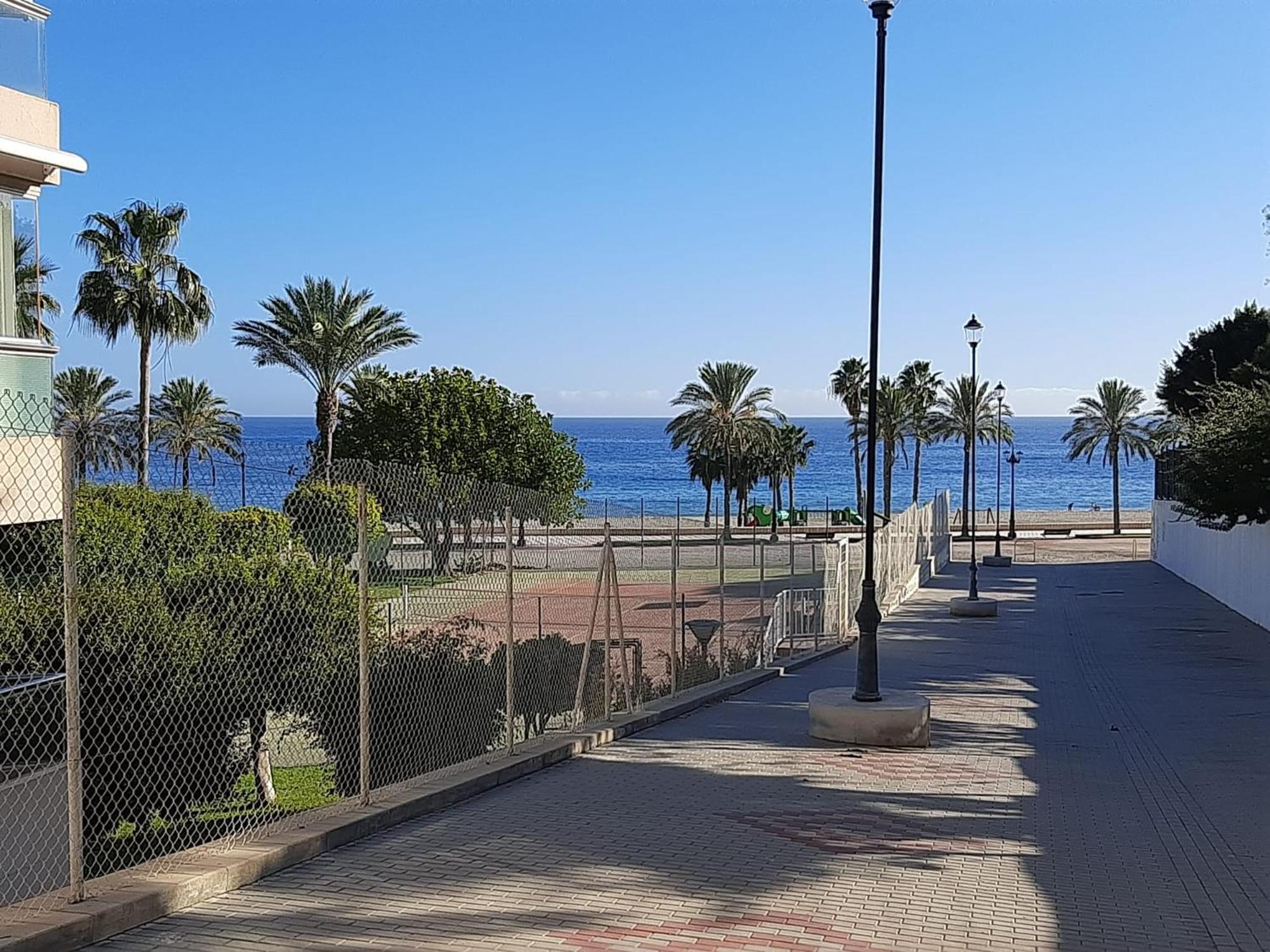 Habitacion Avilena Tropical En Aguadulce อัลเมรีอา ภายนอก รูปภาพ
