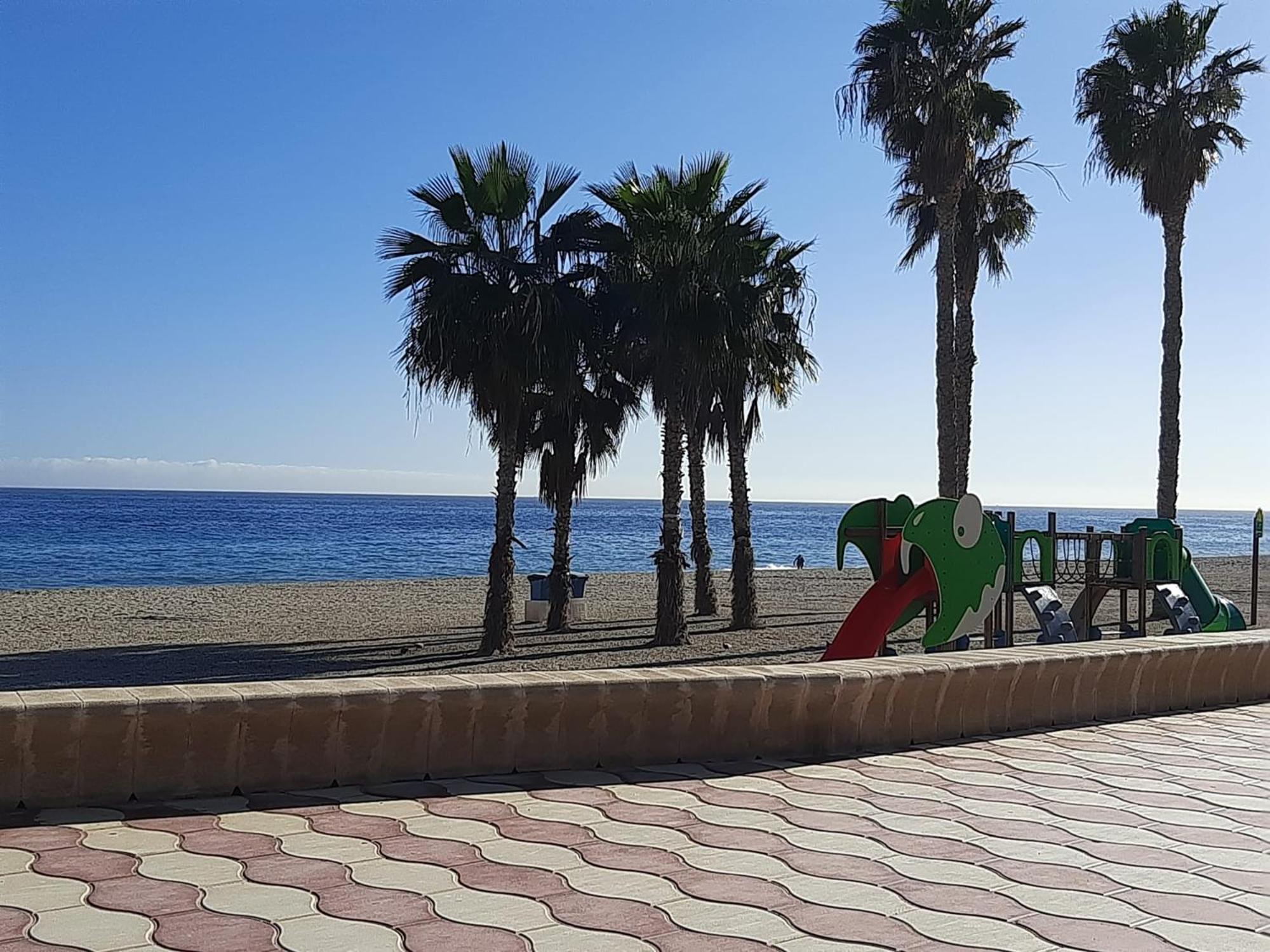 Habitacion Avilena Tropical En Aguadulce อัลเมรีอา ภายนอก รูปภาพ